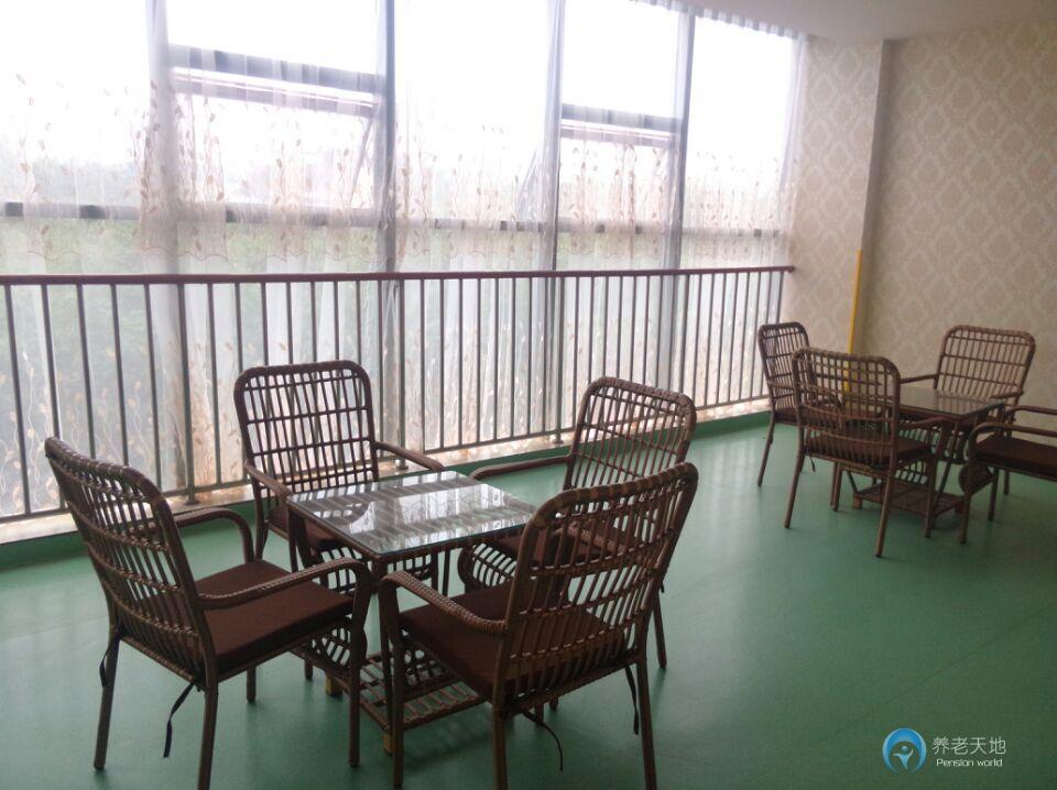 成都市龍泉驛區僑頤園頤養居 成都市龍泉驛區僑頤園頤養居