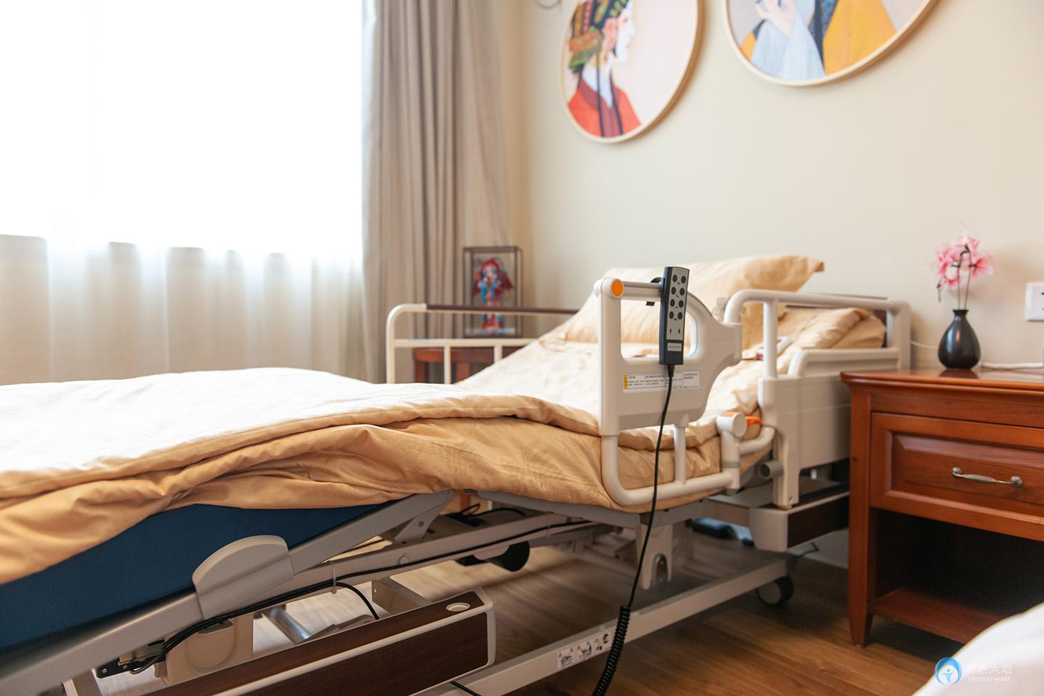 遠(yuǎn)洋椿萱茂(廣州興業(yè))老年公寓 遠(yuǎn)洋椿萱茂(廣州興業(yè))老年公寓