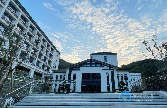 中天綠城大愛天下醫養中心（西湖區社會福利院二期）