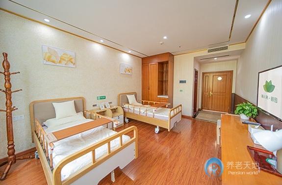 成都瑞小滿熊貓頤園 成都瑞小滿熊貓頤園