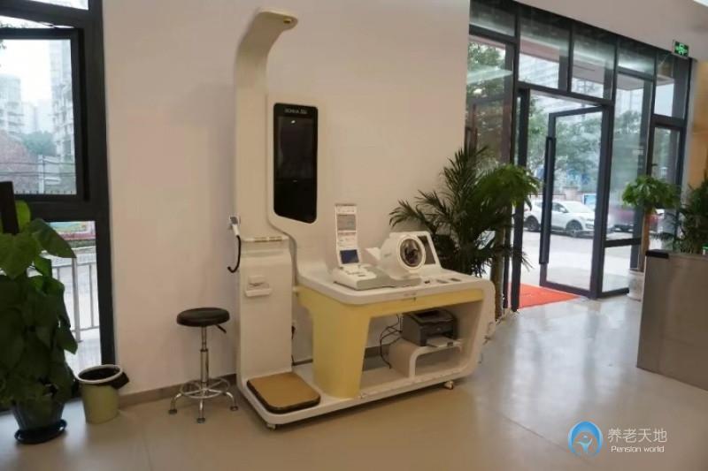 1584064987548033791.jpg 1584064987548033791.jpg